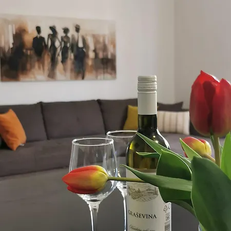 Lior Apartment *
