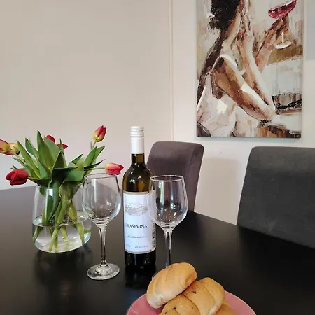Lior Apartment