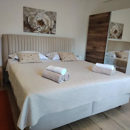 Apartment Lior