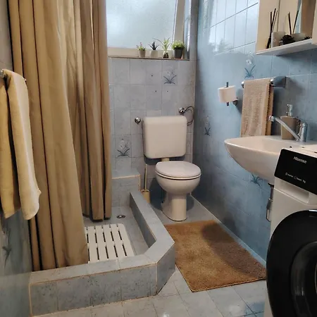 Lior Apartment *