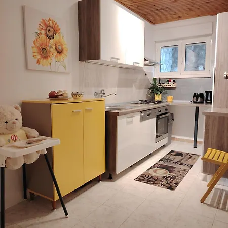 Lior Apartment