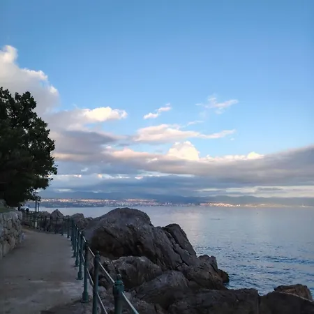 Lior Opatija